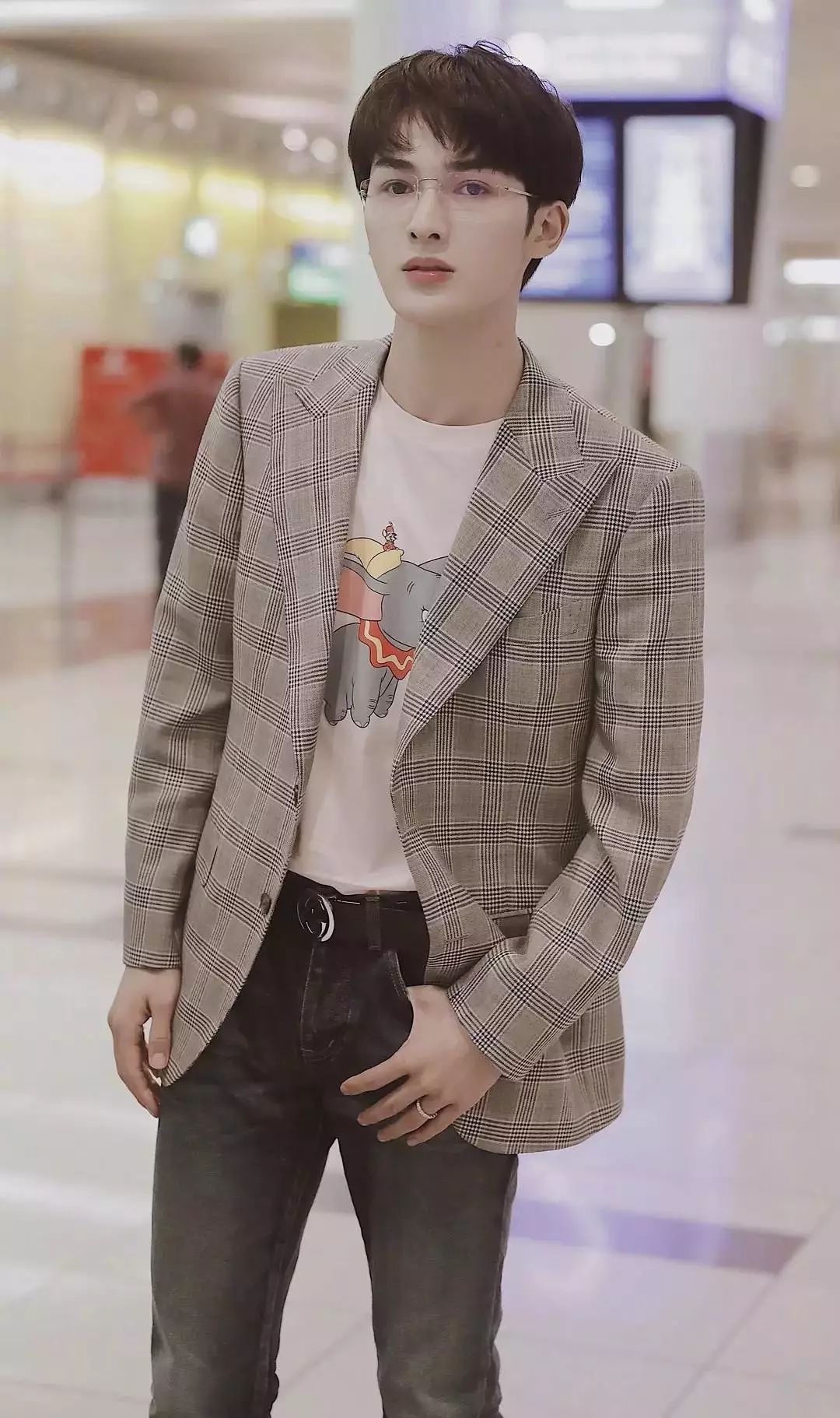 让爱豆们集体卖萌的二次元角色，到底是何方神圣？！