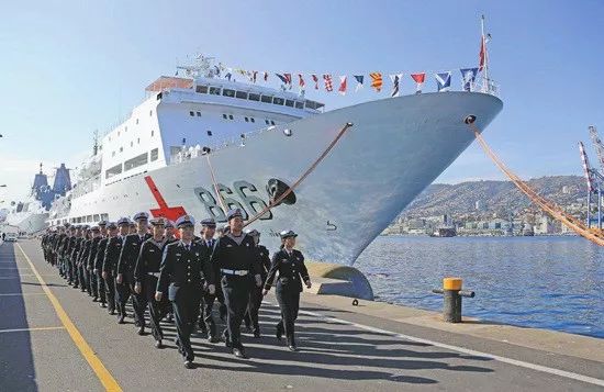 一条评论引网友愤怒,一条微博引发热议知乎