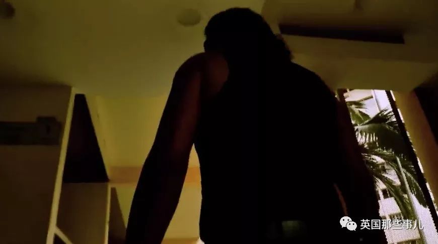 绑架，泼硫酸，纵火烧房...新加坡高利贷集团，简直可怕...