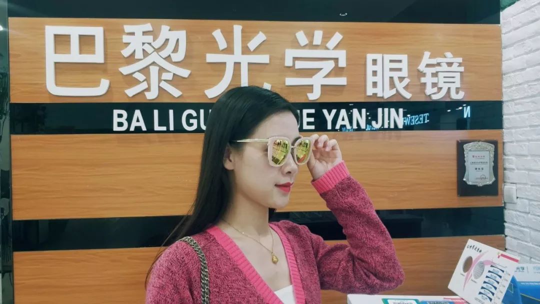 十堰美女千千万,昨天邮电街上就占了一大半!啥情况?