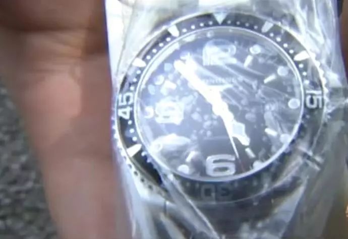 买的浪琴手表两个月出问题了,浪琴手表在京东上买靠谱吗