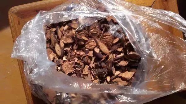 肝不好用它泡水喝好得快花钱少,喝什么对肝衰竭最好