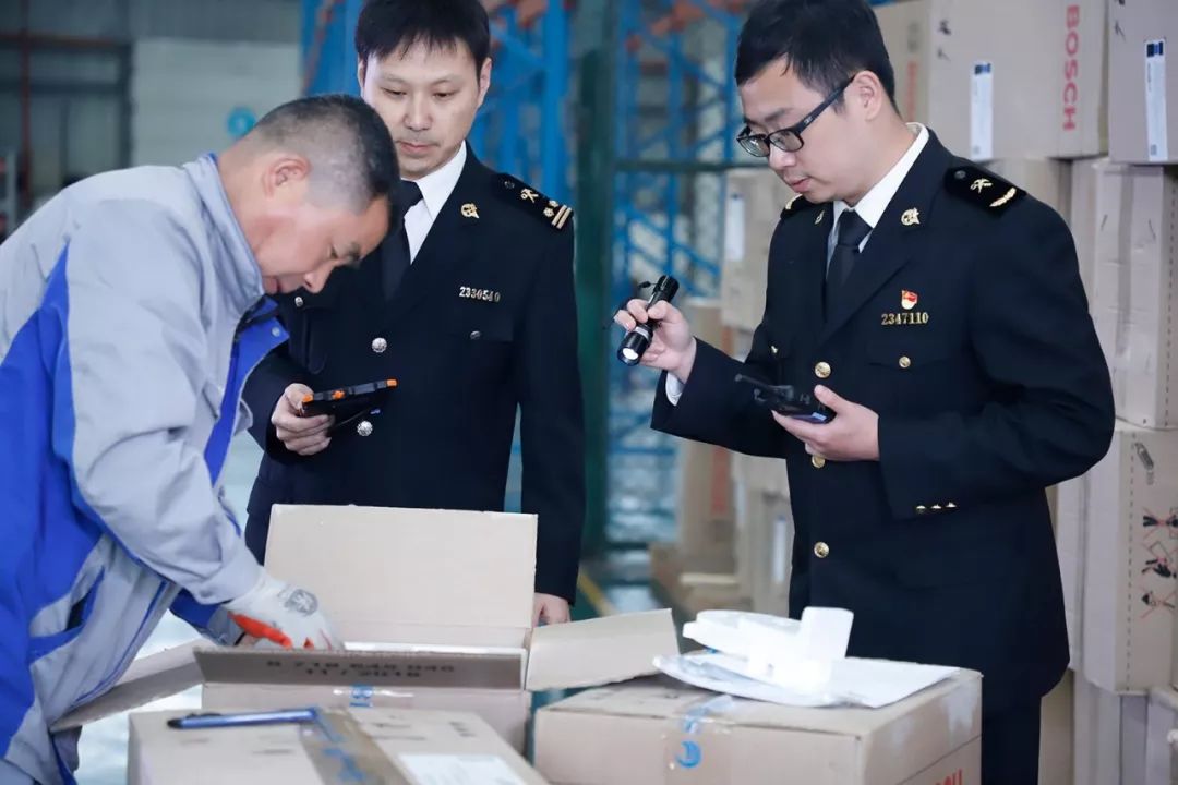 一带一路|铁轨上的新“丝路”越跑越快