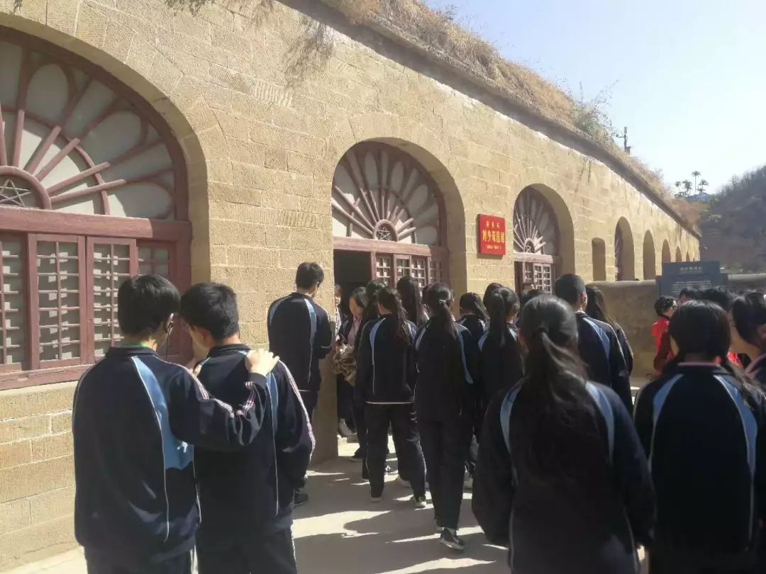 闄曡タ瀛︿範杩藉绾㈣壊瓒宠抗绯诲垪娲诲姩,鎺㈢储姹傜煡涔嬫梾瀵昏绾㈣壊瓒宠抗