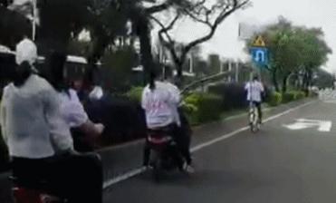 中山惊现“人体广告牌”,其中还有孕妇!什么情况?