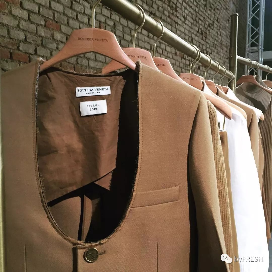 想成为一个富有的人,希望自己成为一个会赚钱的人