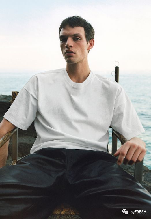 想成为一个富有的人,希望自己成为一个会赚钱的人