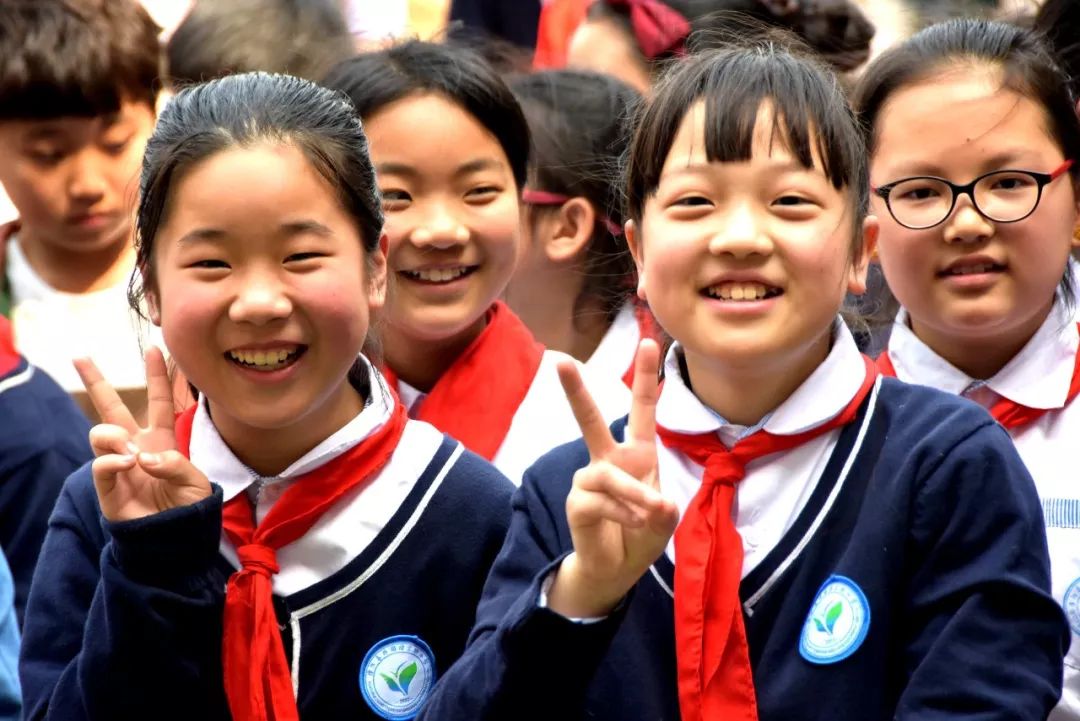 办好让人民满意的教育1500字,办好人民满意的教育短视频