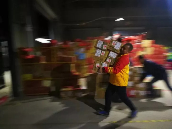 向劳动节致敬,向五一劳动节致敬的动态图片