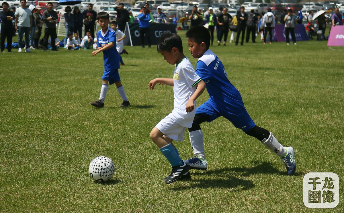 2019北京市级社会足球活动第5届“爱踢客”杯国际足球邀请赛举行