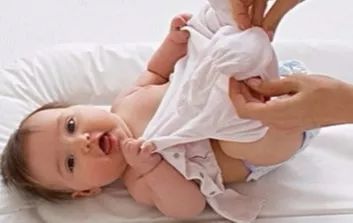 湿疹这场持久战日常护理重点在哪,湿疹的护理措施及健康教育指导