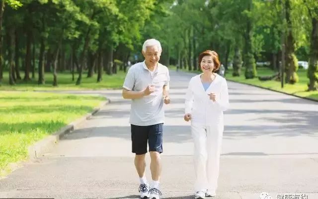 鐢峰瓙澶╁ぉ璺戞10鍏噷,鐢峰瓙鐔鍚庤閫乮cu