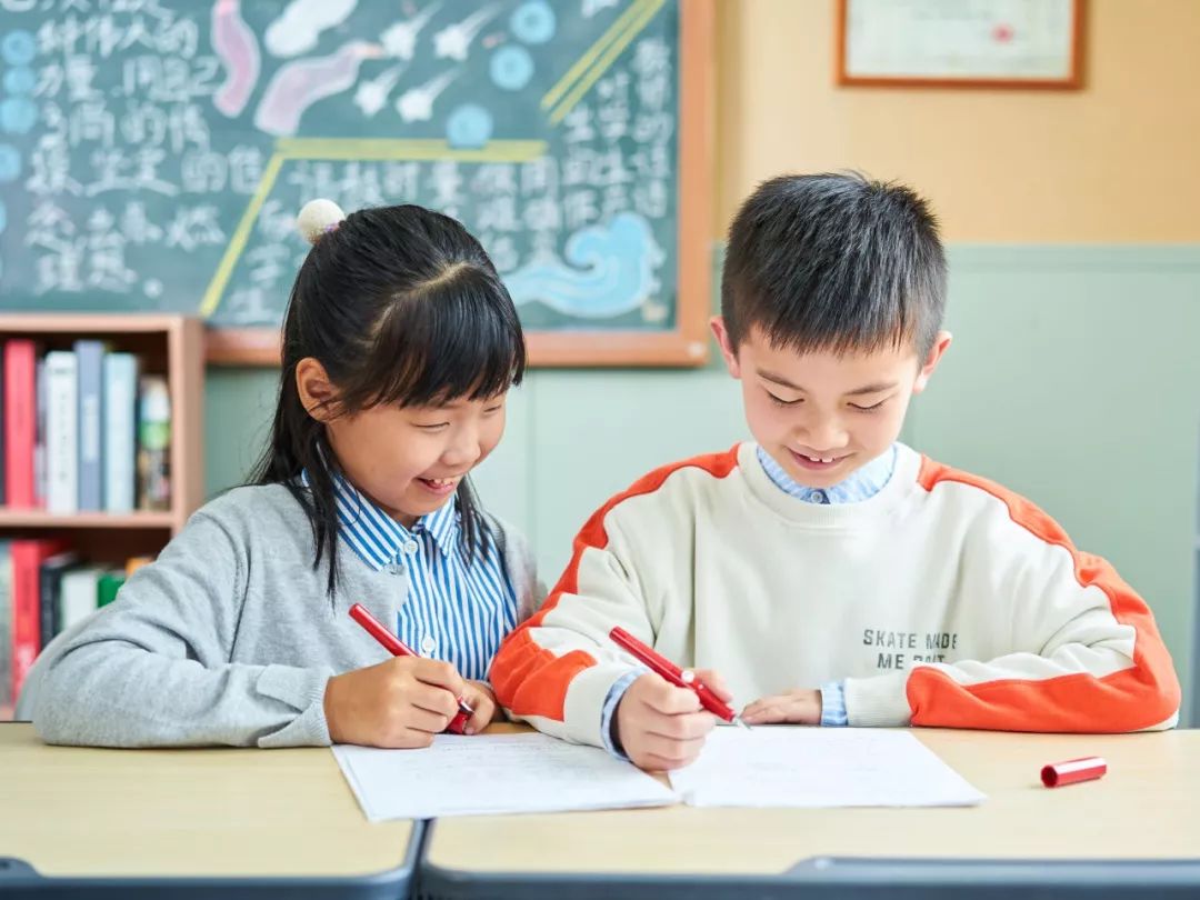 学生超级好写的钢笔,钢笔又好写又好看儿童