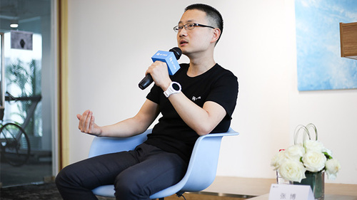 出门问问张博,出门问问智能体验店