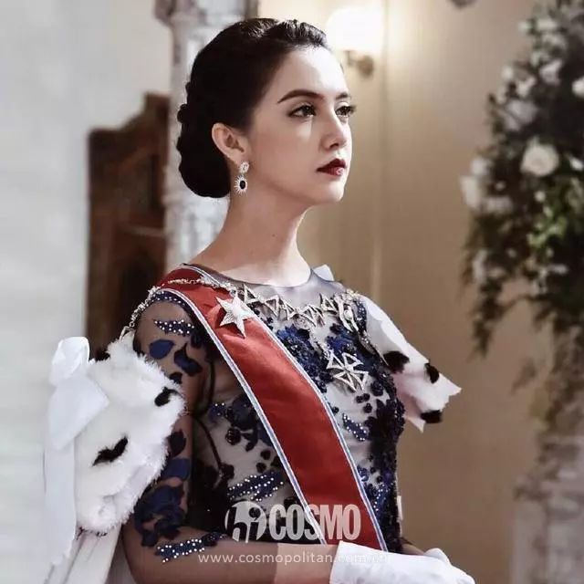 洪欣时尚穿搭,52岁洪欣日不落蔡依林