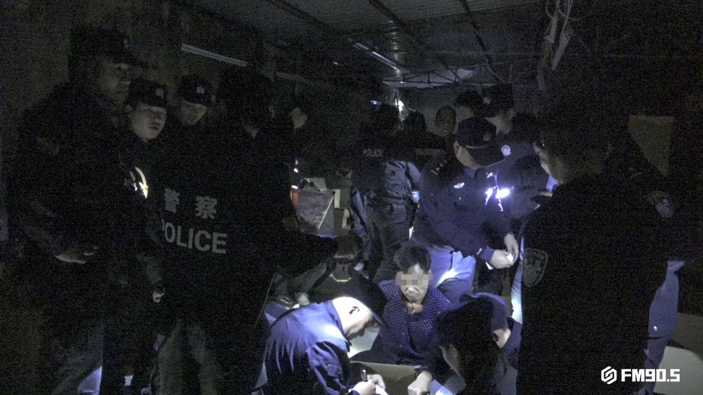 破获价值上亿制售假烟案,卖假烟案值800多万