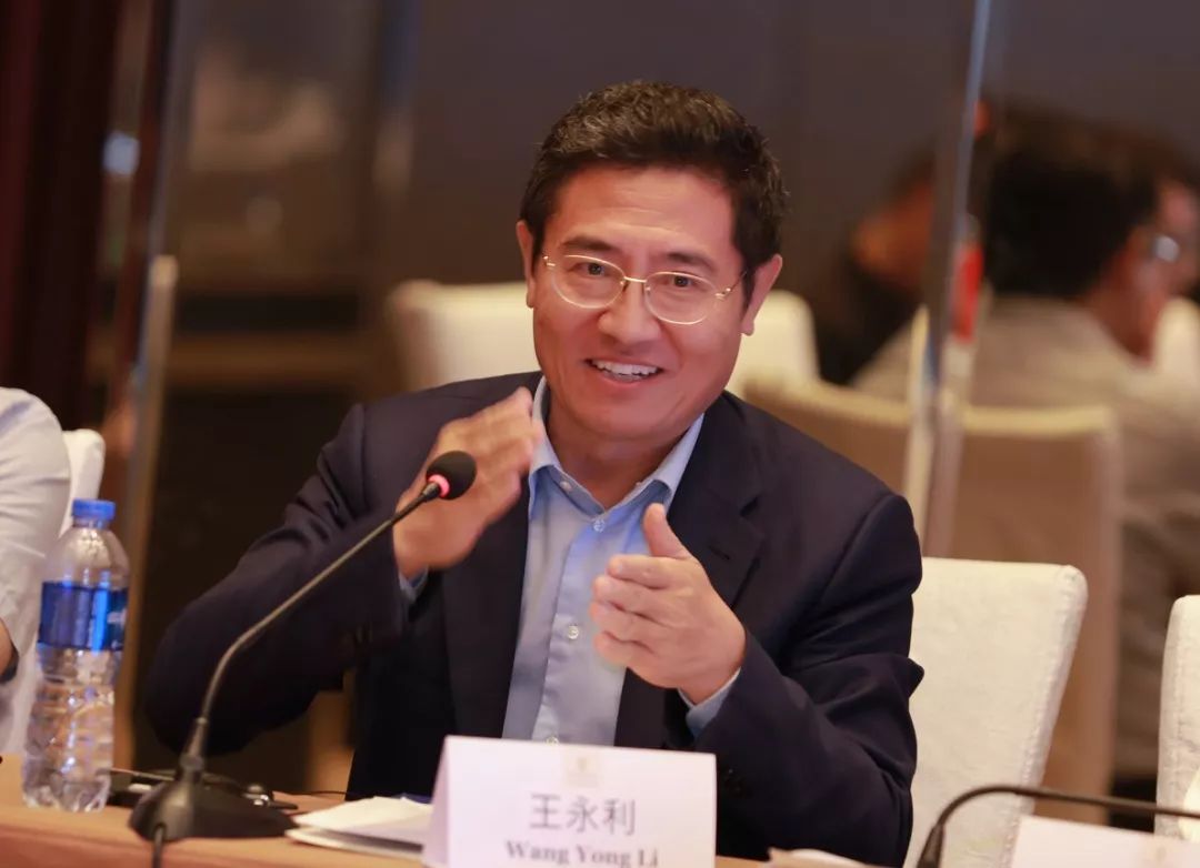 fintech鐑偣鑱氱劍,2023浜氬お閲戣瀺璁哄潧閫忛湶鐨勬柊鏈洪亣