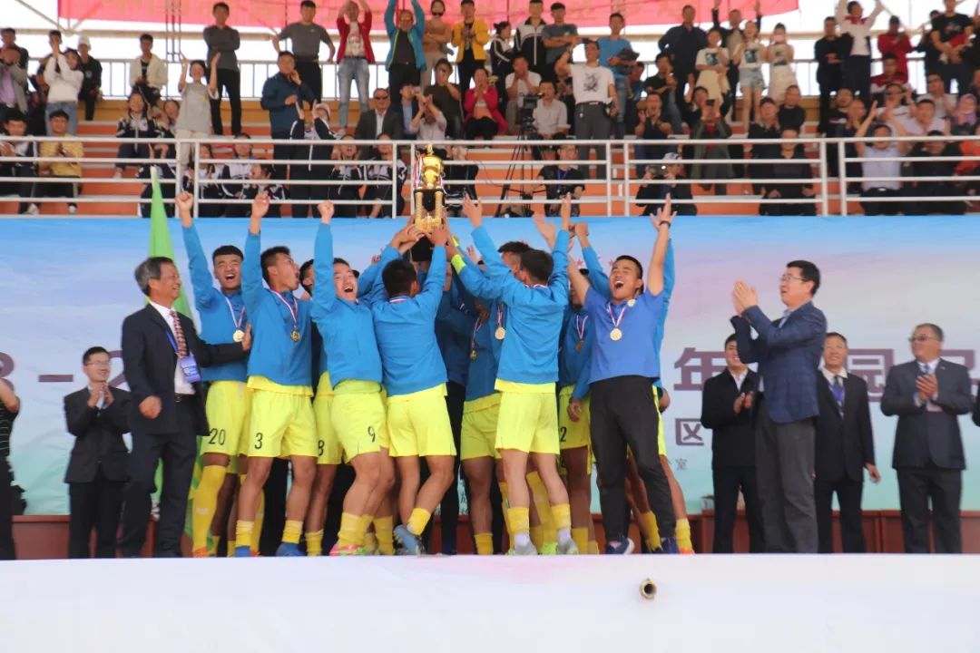 青少年校园足球三级联赛拉开帷幕,全国青少年校园足球赛小学组