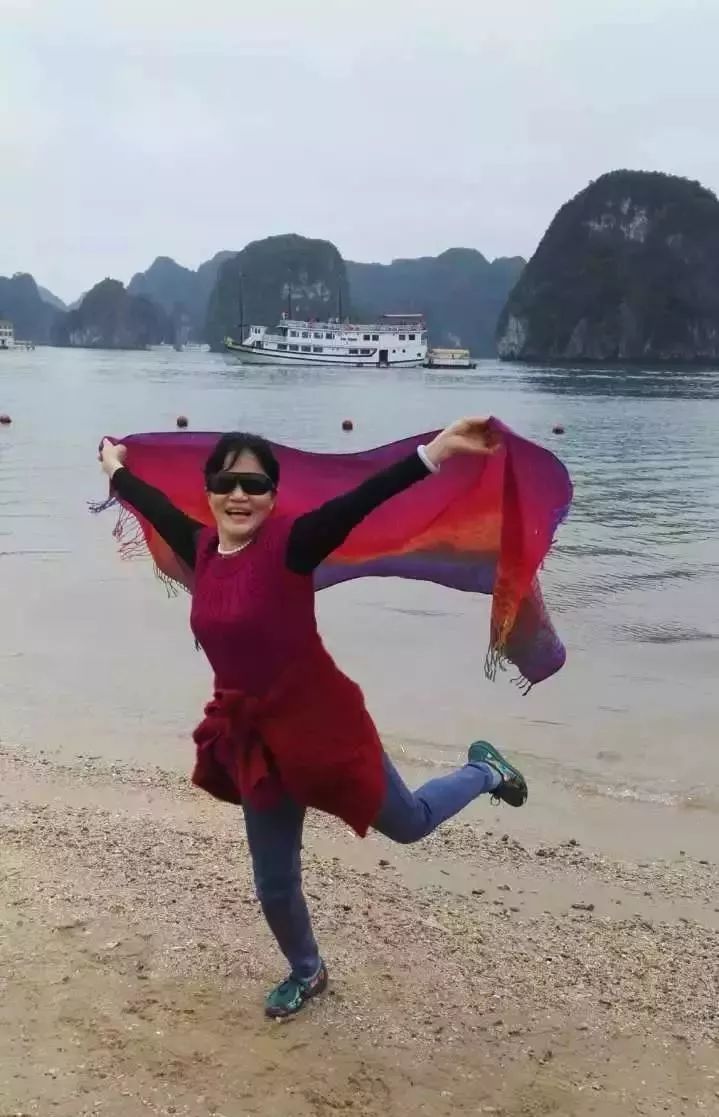 中国时髦大妈天秀姿势全解