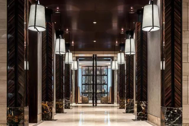 看魔都全景的酒店,看魔都三件套的酒店