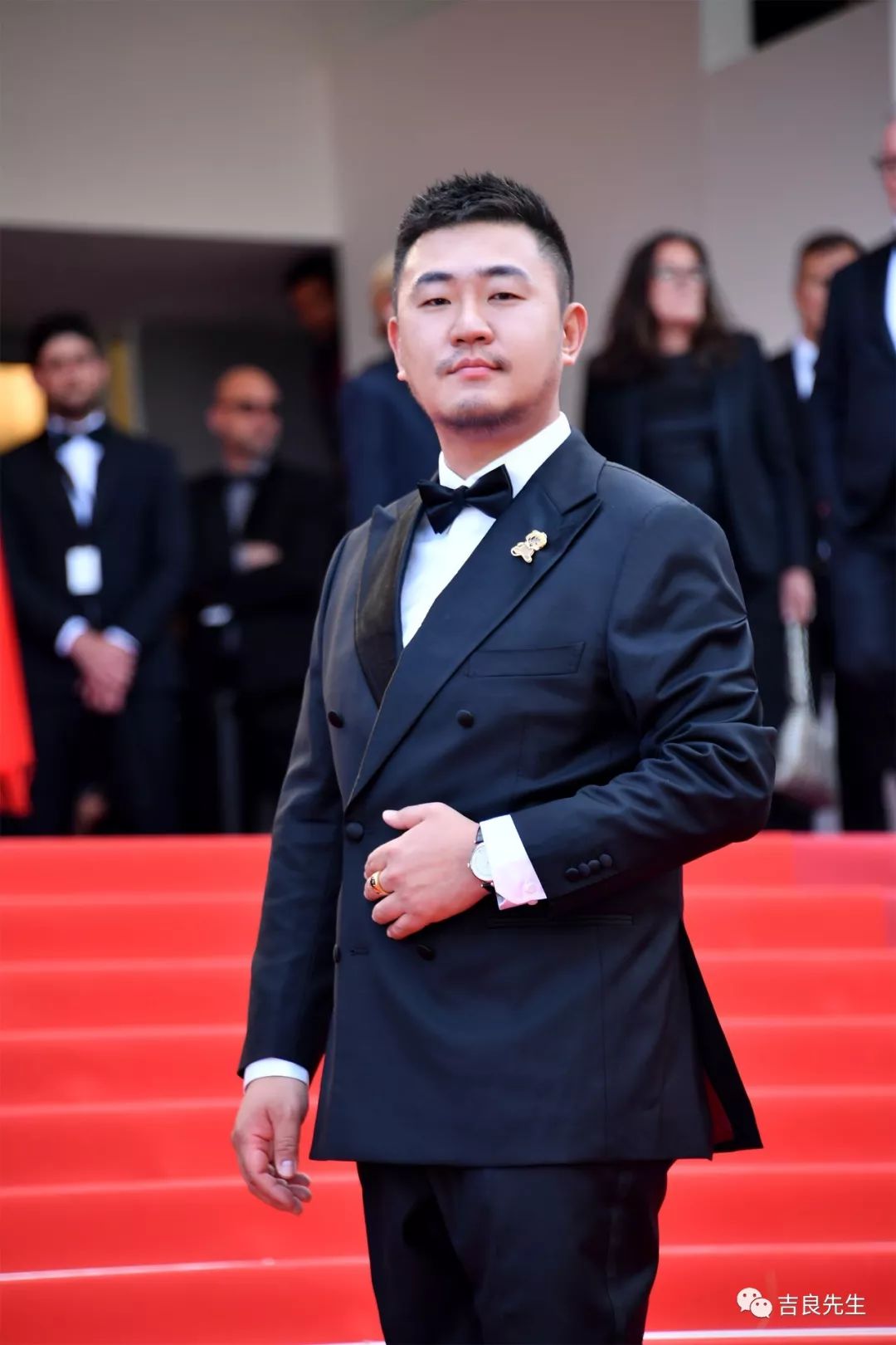 信用卡被盗刷2万要怎么追回,信用卡被盗刷4万多元