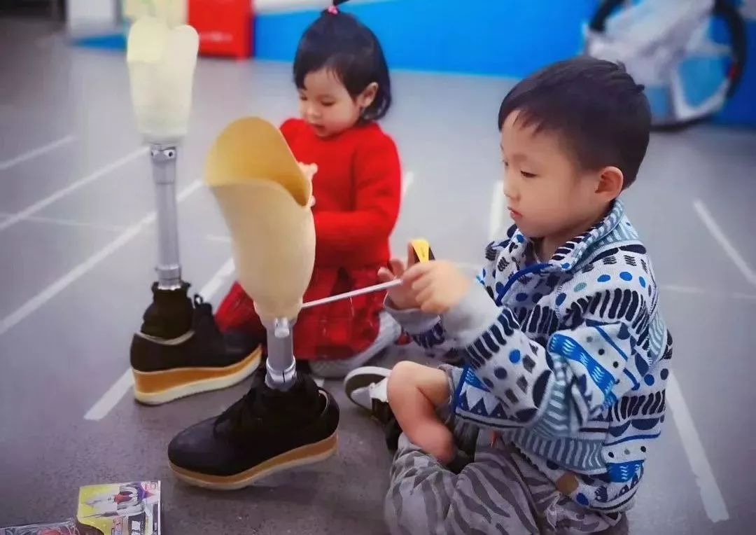 残疾人活得更有尊严,残疾人真的一点出路都没有吗