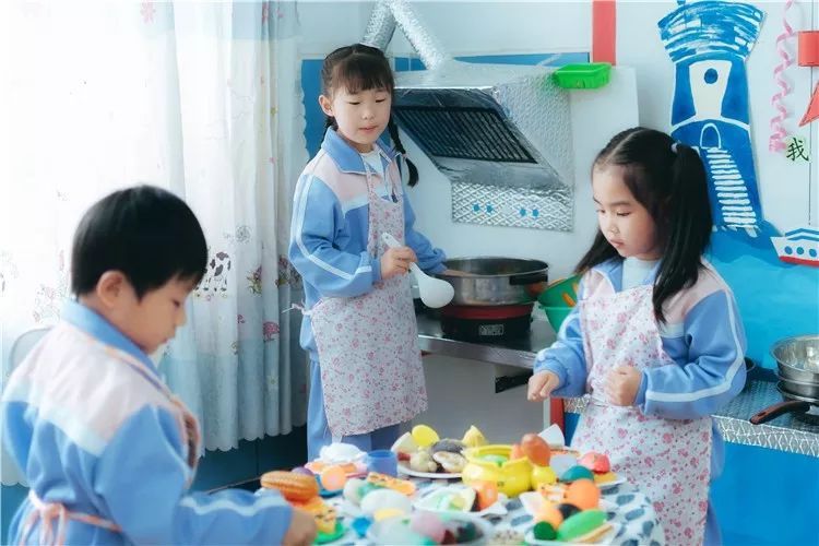 金摇篮幼儿园六一儿童节舞蹈,爱的绽放团购