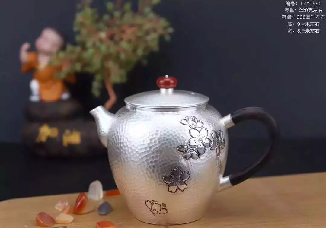 喝茶的人为什么要点香,喝茶用银杯银壶怎么样