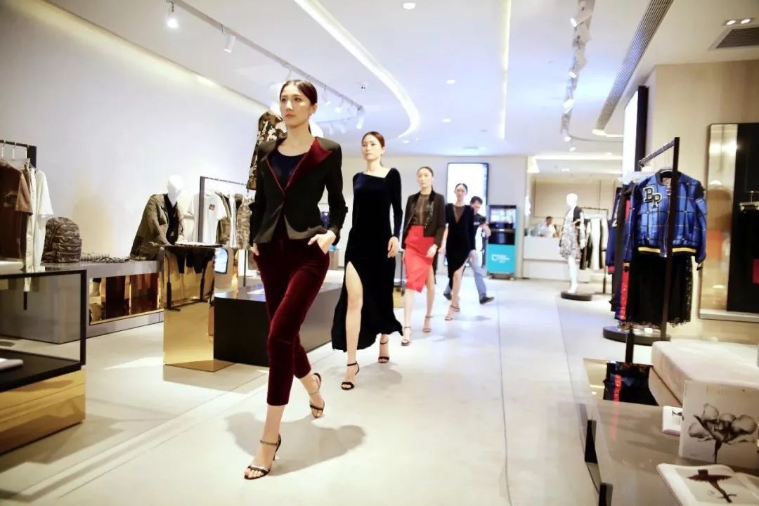 中国国际时装周2024年童装专场,2019年春季童装秀