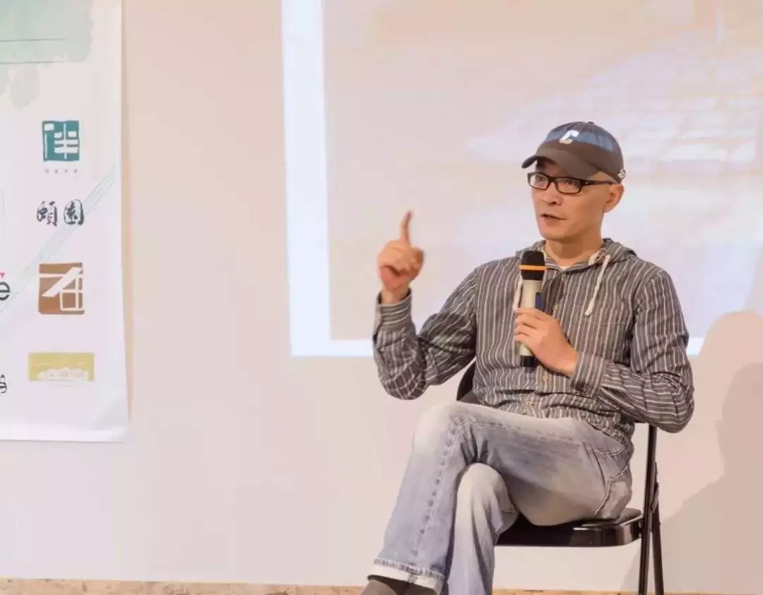 白天咖啡店晚上小酒馆,手把手教你开小酒馆