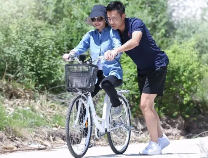 大s戴哪种防晒帽,高圆圆防晒帽