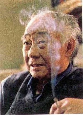 名家作者|写作拿手，我们抽烟也是行家