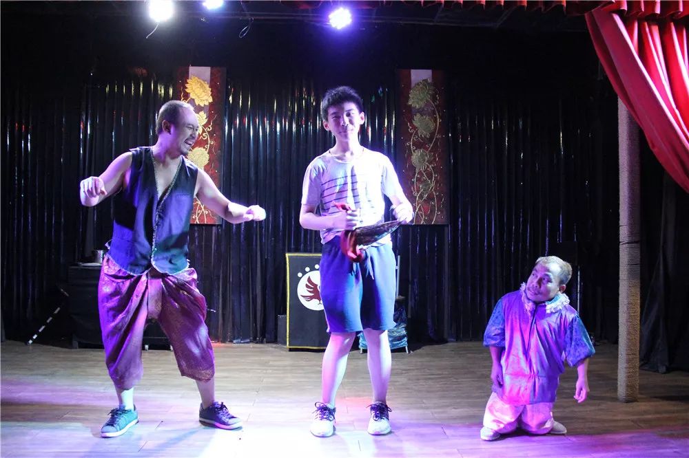 泰国交流｜万中遇上易三仓，这个夏天太美好！