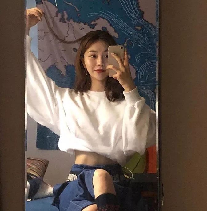 保姆级拍照姿势很火,保姆级拍照动作教程