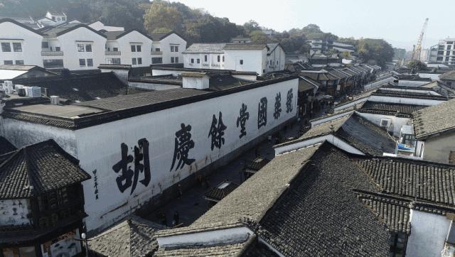 风油精滴到鞋子,风油精滴在鞋子上的妙招