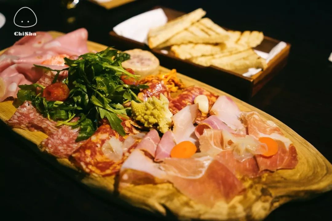 一周吃饭居然花掉1万块?!真是胆子肥了