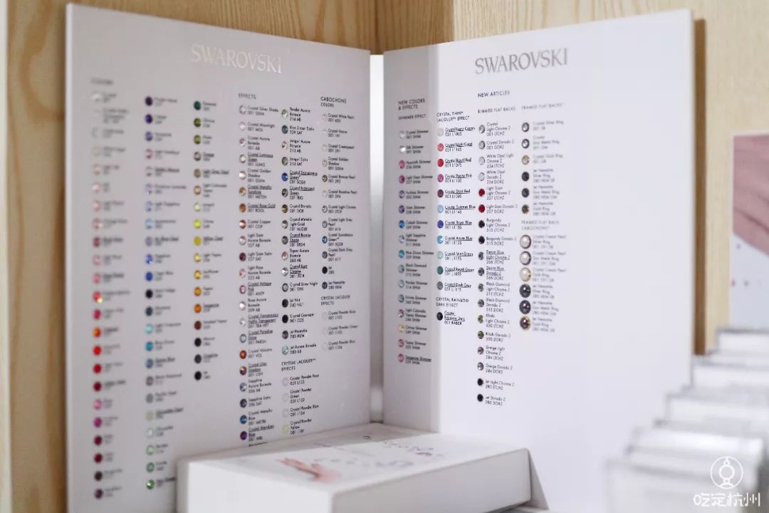 法式美甲魔镜粉多少钱 (施华洛世奇美睫)