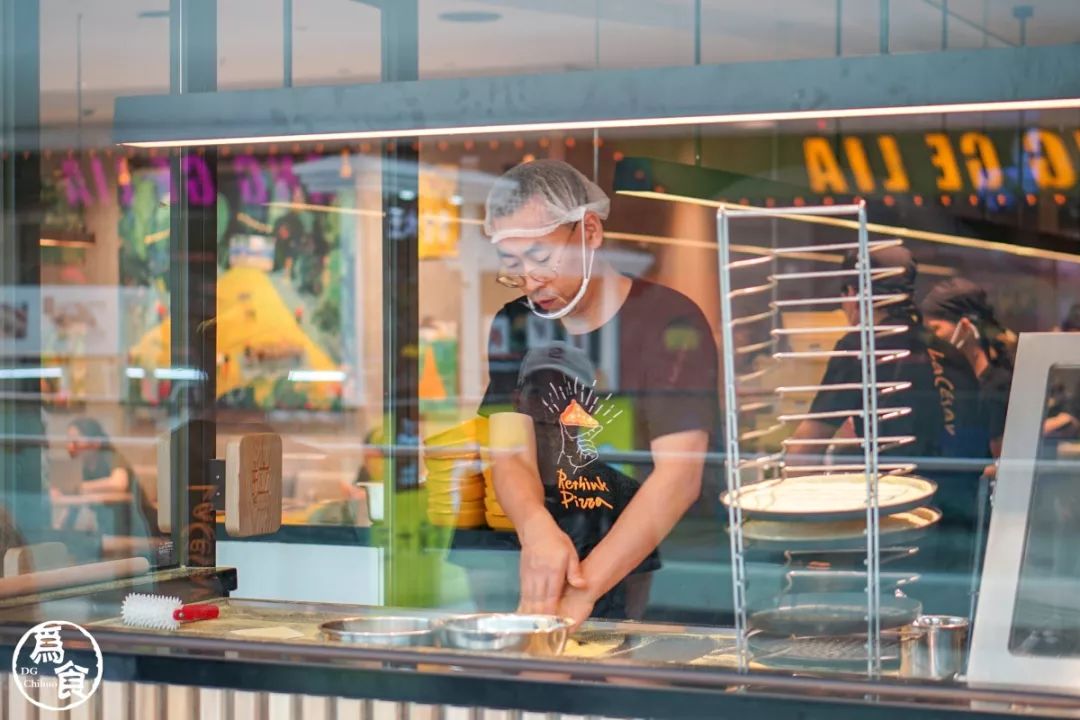 广州市乐凯撒披萨99元买一送一,乐凯撒披萨59买2个