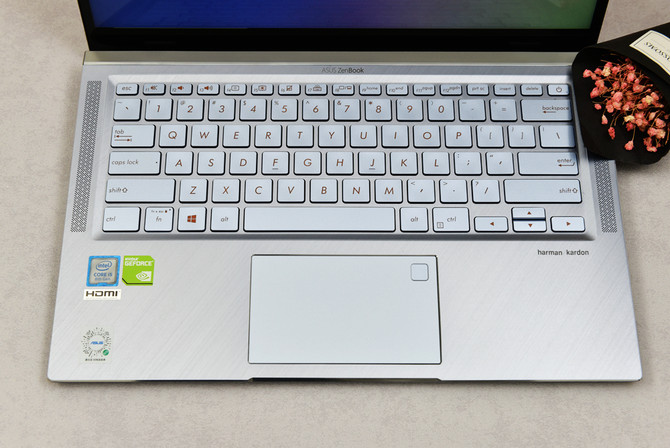 华硕灵耀deluxe14尊爵蓝和冰钻银,华硕灵耀deluxe14蓝色和银色