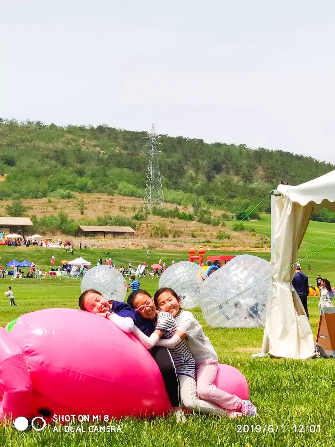 久等啦！看看有没有你家小宝贝的照片，六一大回顾，活动嗨翻天