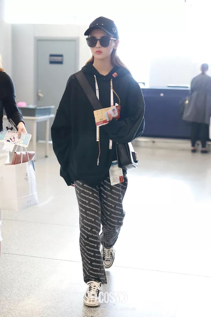 超越妹妹的视频,超越妹妹出道以前照片