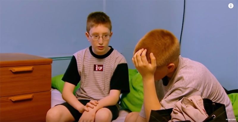 没有大人只有孩子一起住,没大人管的小孩