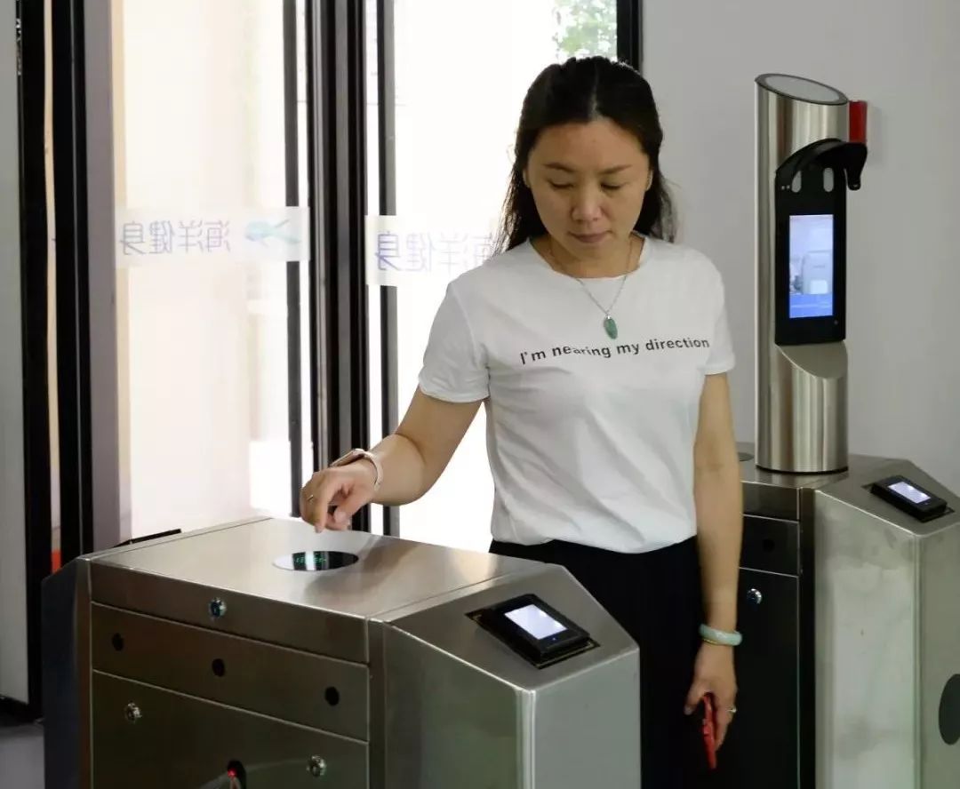 全民健身中心智能化体验,智慧社区健身中心全部开放