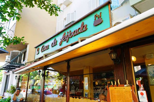 巴西是怎么成为足球王国的,巴西足球王国