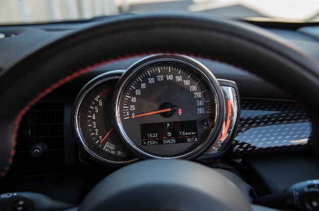 试驾MINICooperS：归途太远，要迷人且倔强