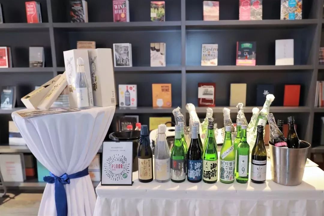 荣耀戴森阿迪、邓伦惠若琪,这个618,你为谁买单?丨Weekly