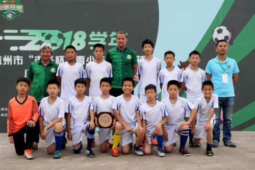 江南实验学校喜报,江南实验六年级第一届篮球赛