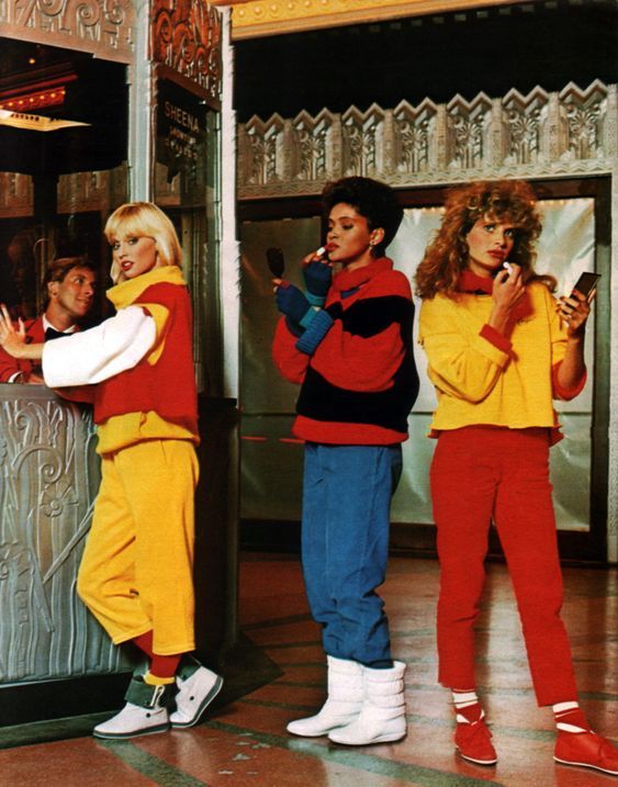 为什么我女朋友的照片头上都是蝴蝶?