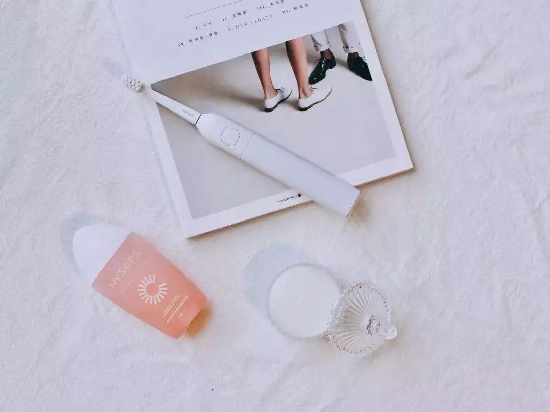 各路明星网红都在推的牙膏,不像牙膏的牙膏