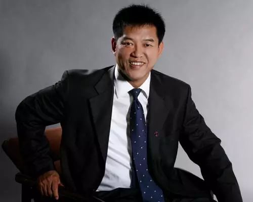 从民警到副所长,从民警到囚犯的故事